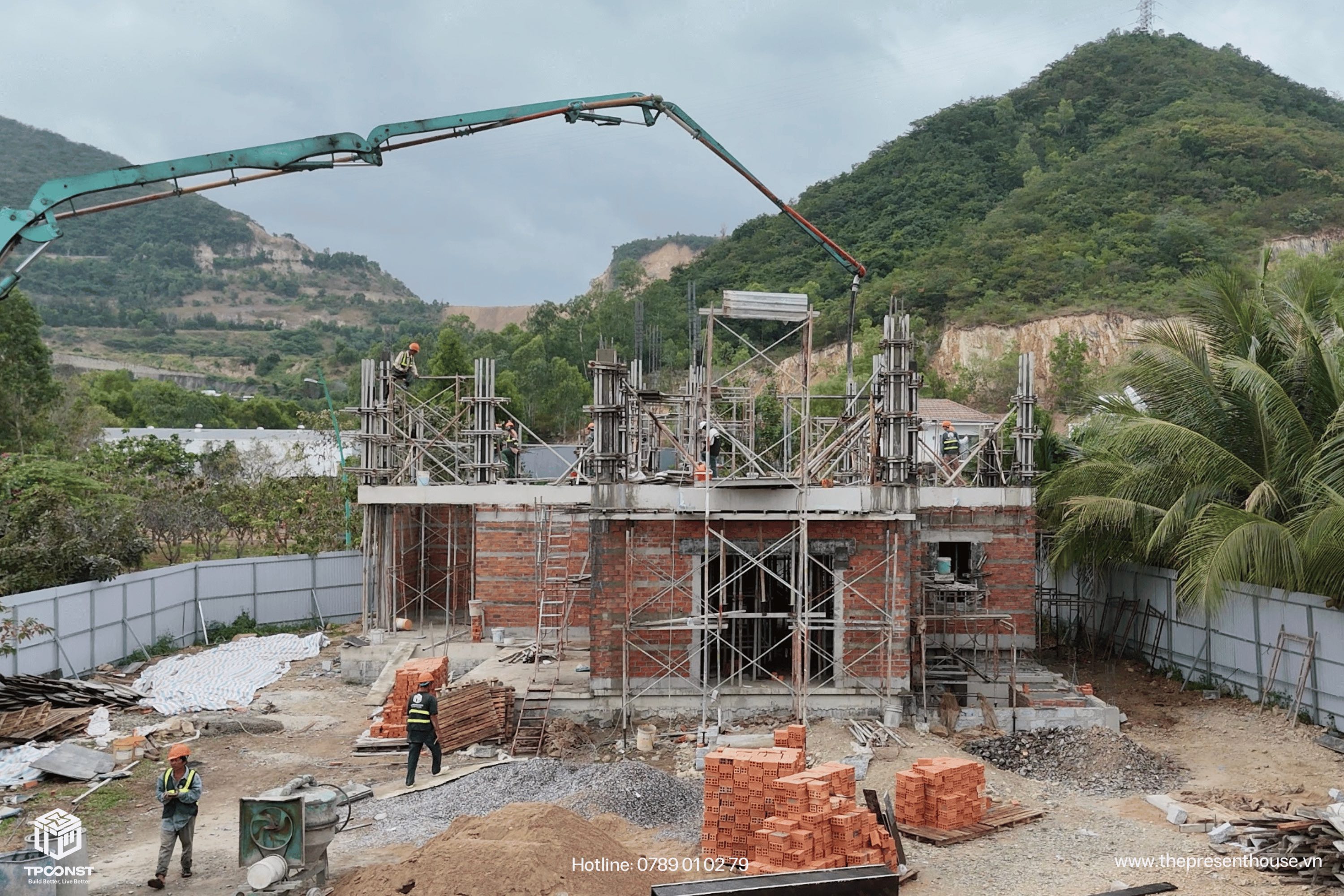 khoá ô cửa bằng bê tông cốt thép và giằng tường bê tông đều là những tiêu chuẩn xây dựng cao cấp mà TPConst áp dụng 2
